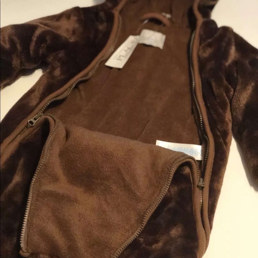 Football Snowsuit/ Bunting suit 3/6 Months - Picture 3 of 4